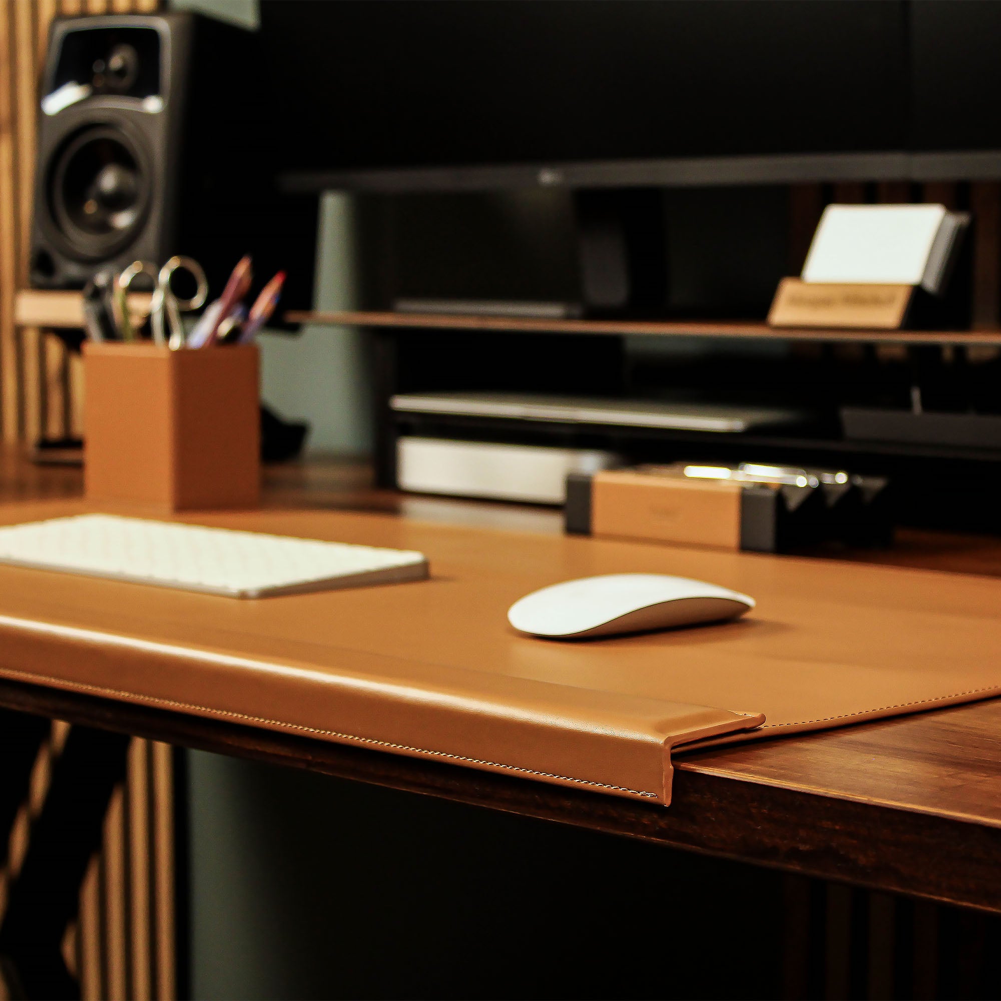 desk mat with edge protector on the desk