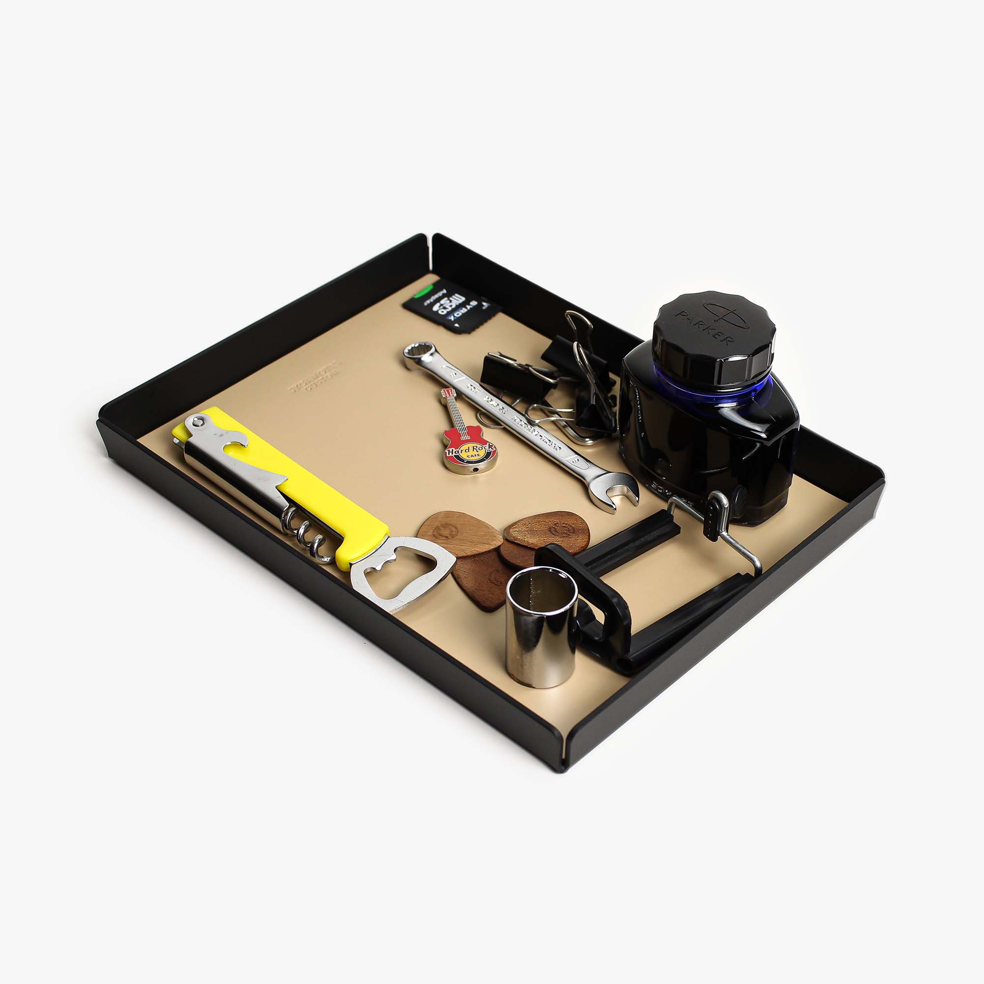 Close-up of the padded base of the latte valet tray for surface protection