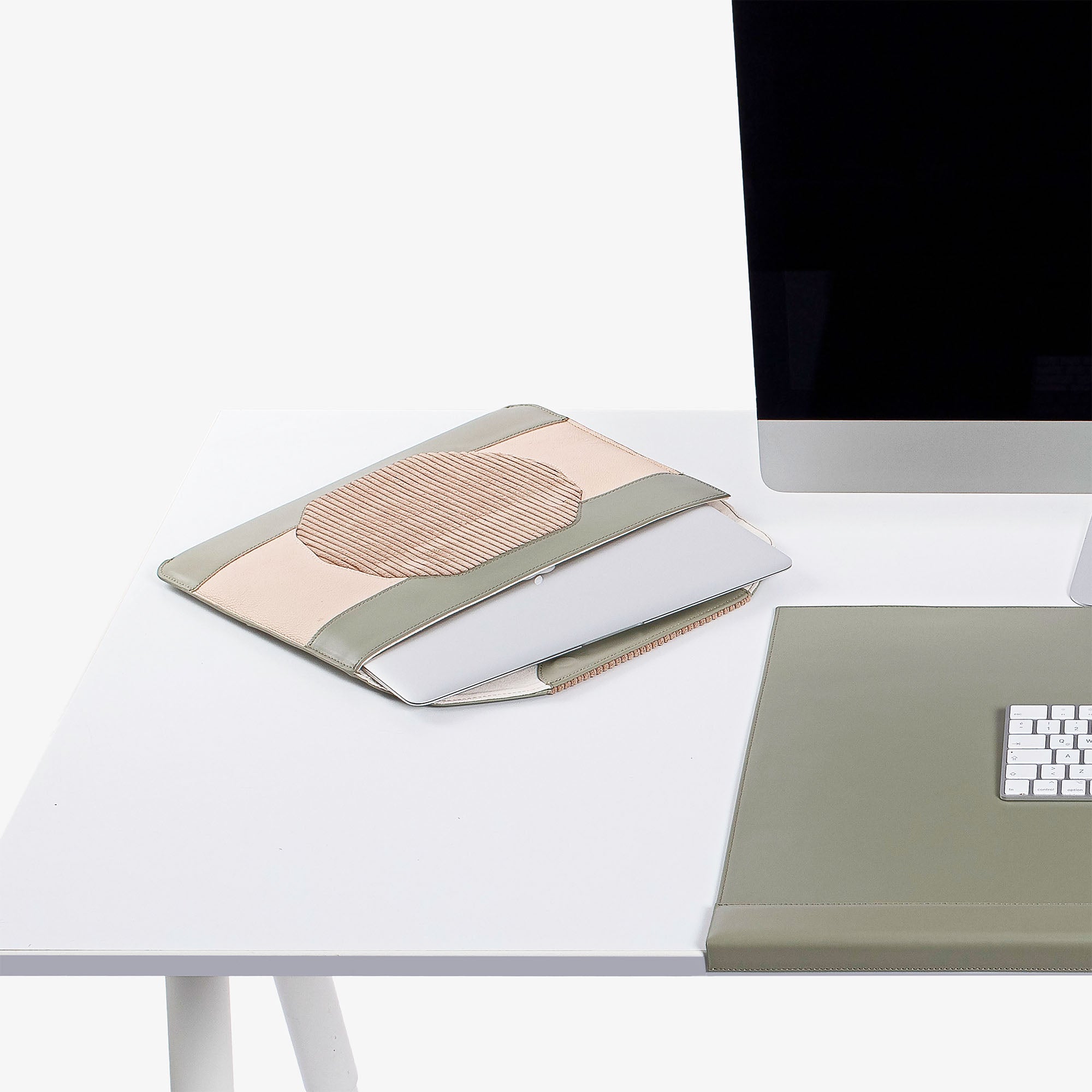 Personalized green leather MacBook sleeve for MacBook 15
