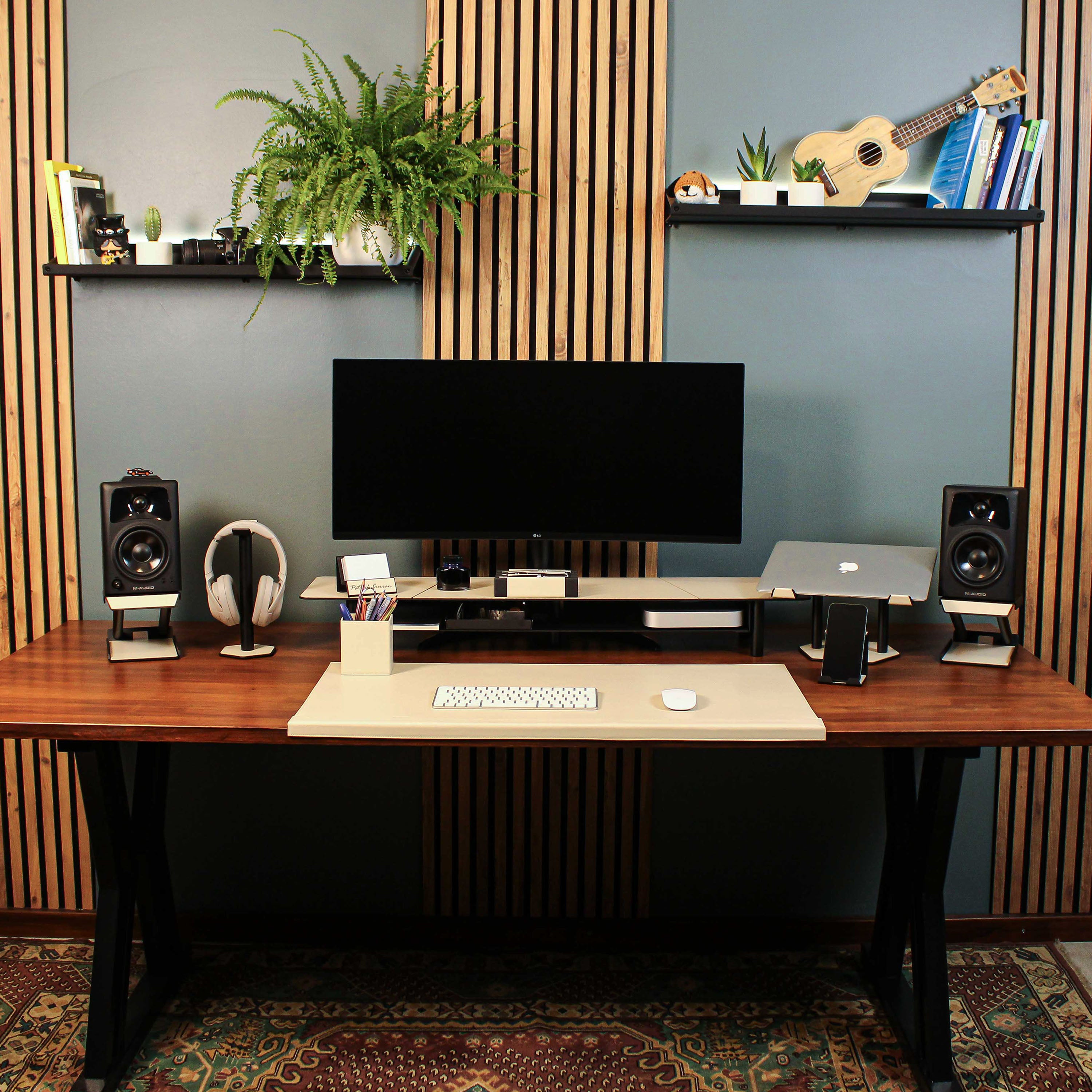 Metal & Leather Speaker Stand desk