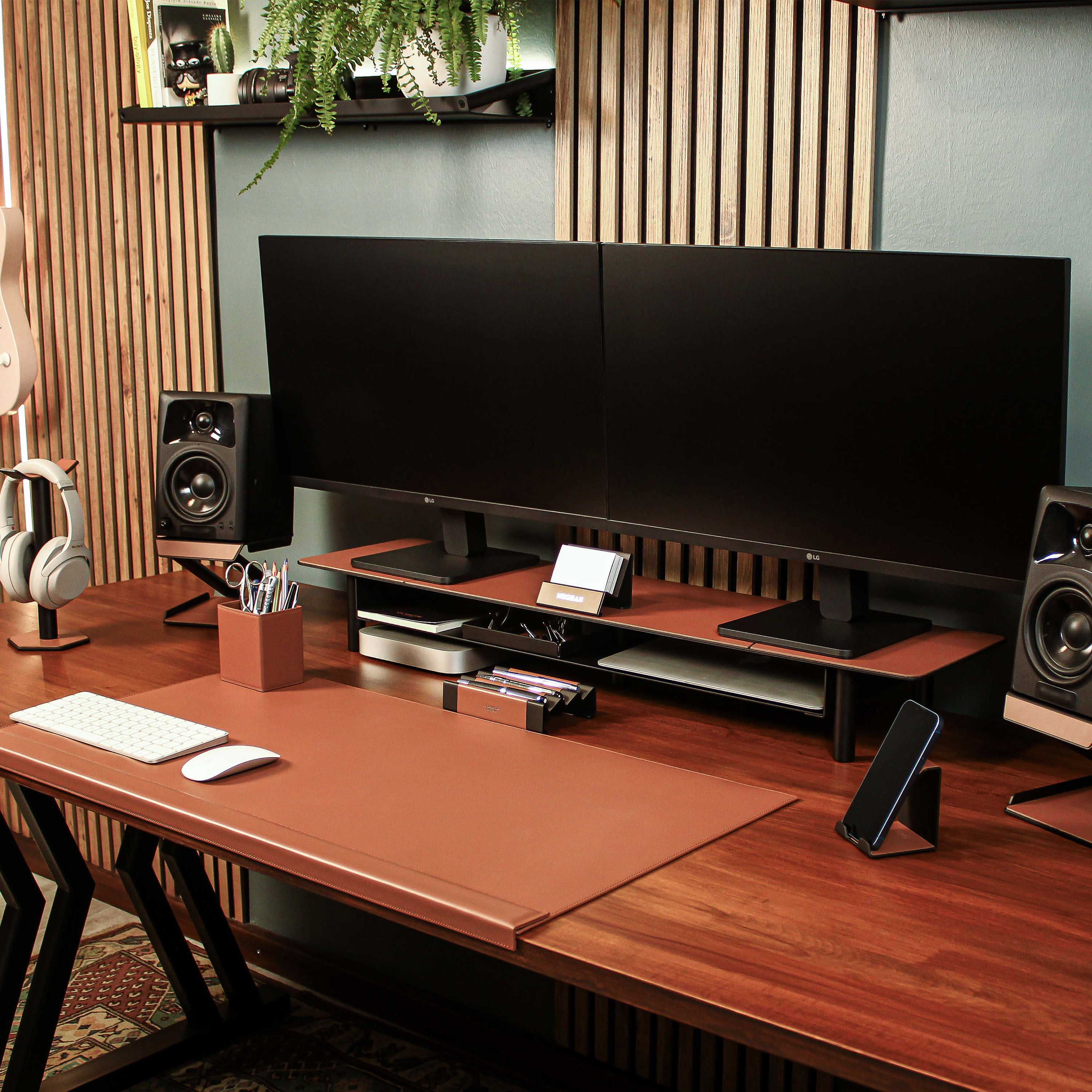 Metal Mobile Phone Stand with leather overlay