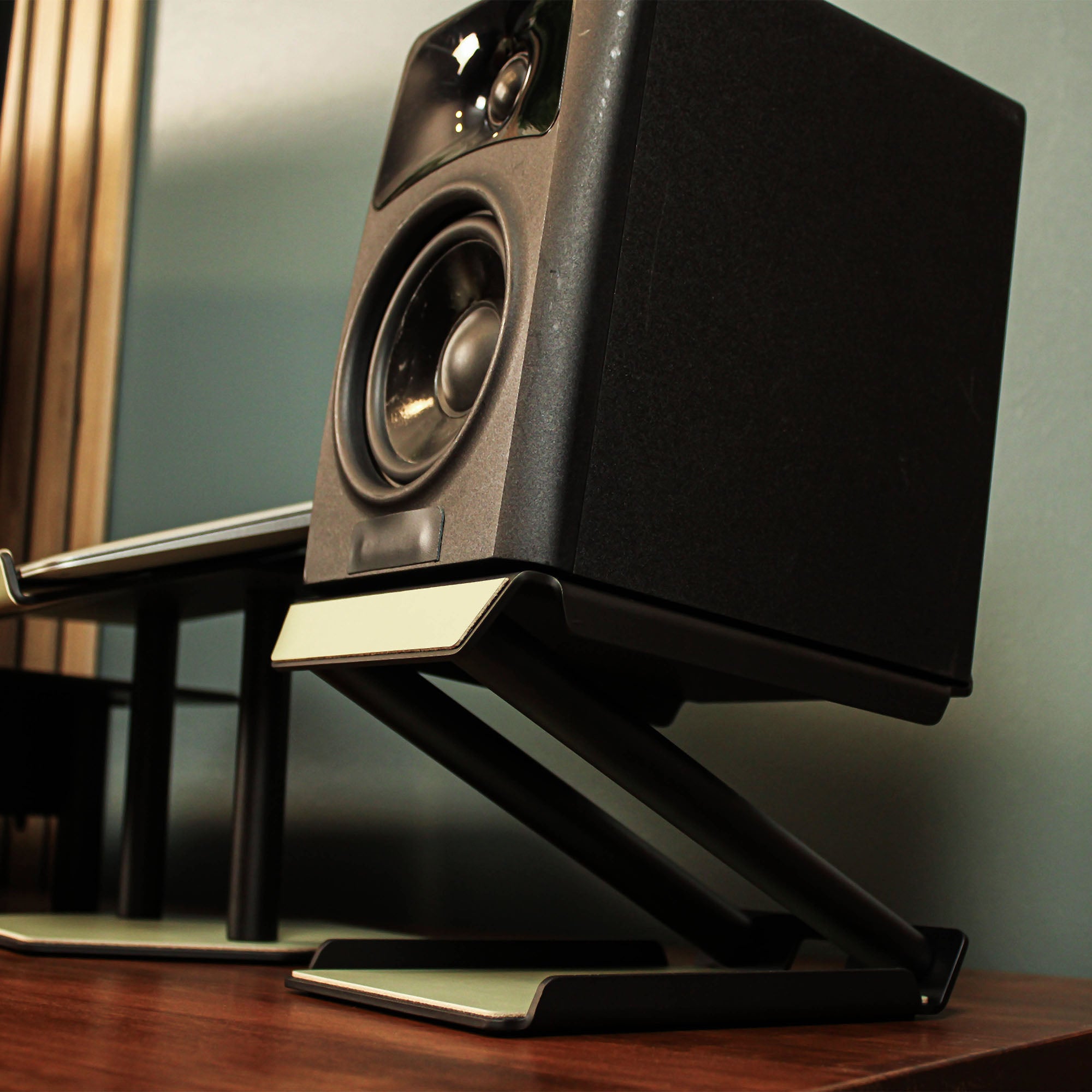 Home Speaker Stand for desk