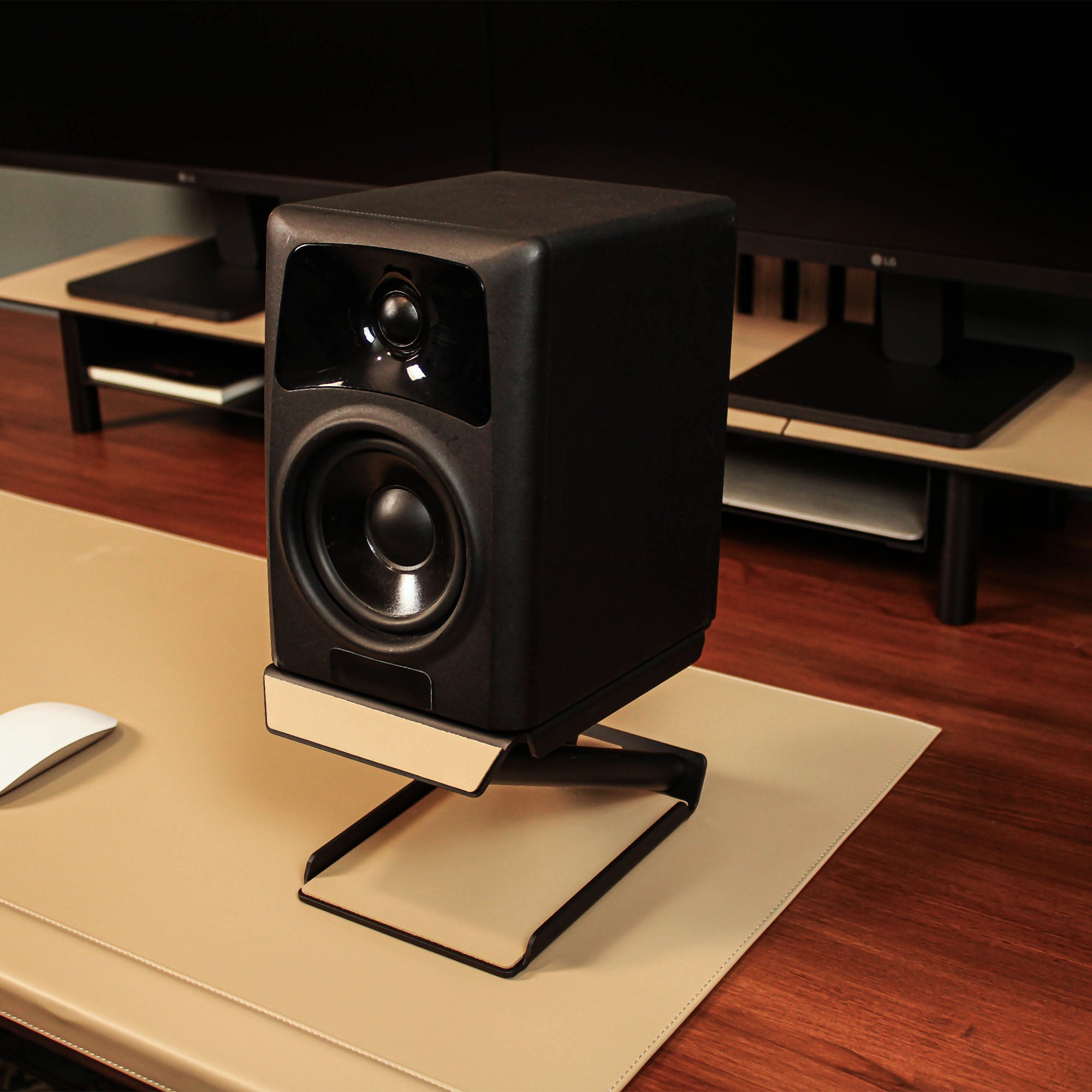 Studio Speaker Stand for desk