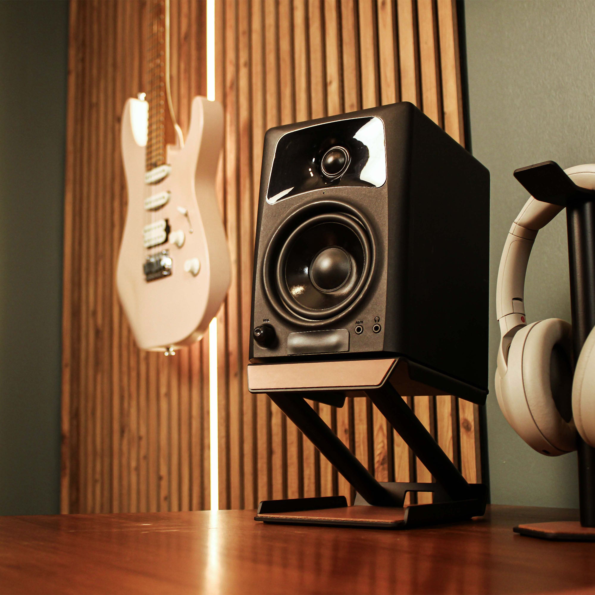Speaker Stand for desk