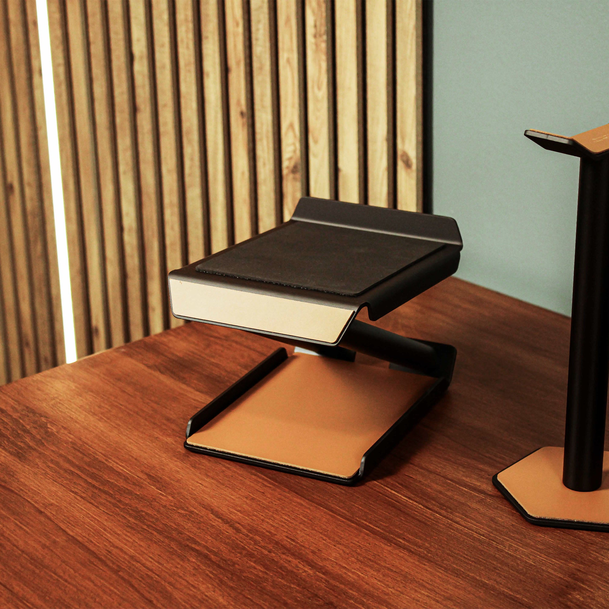Luxury Speaker Stand for desk
