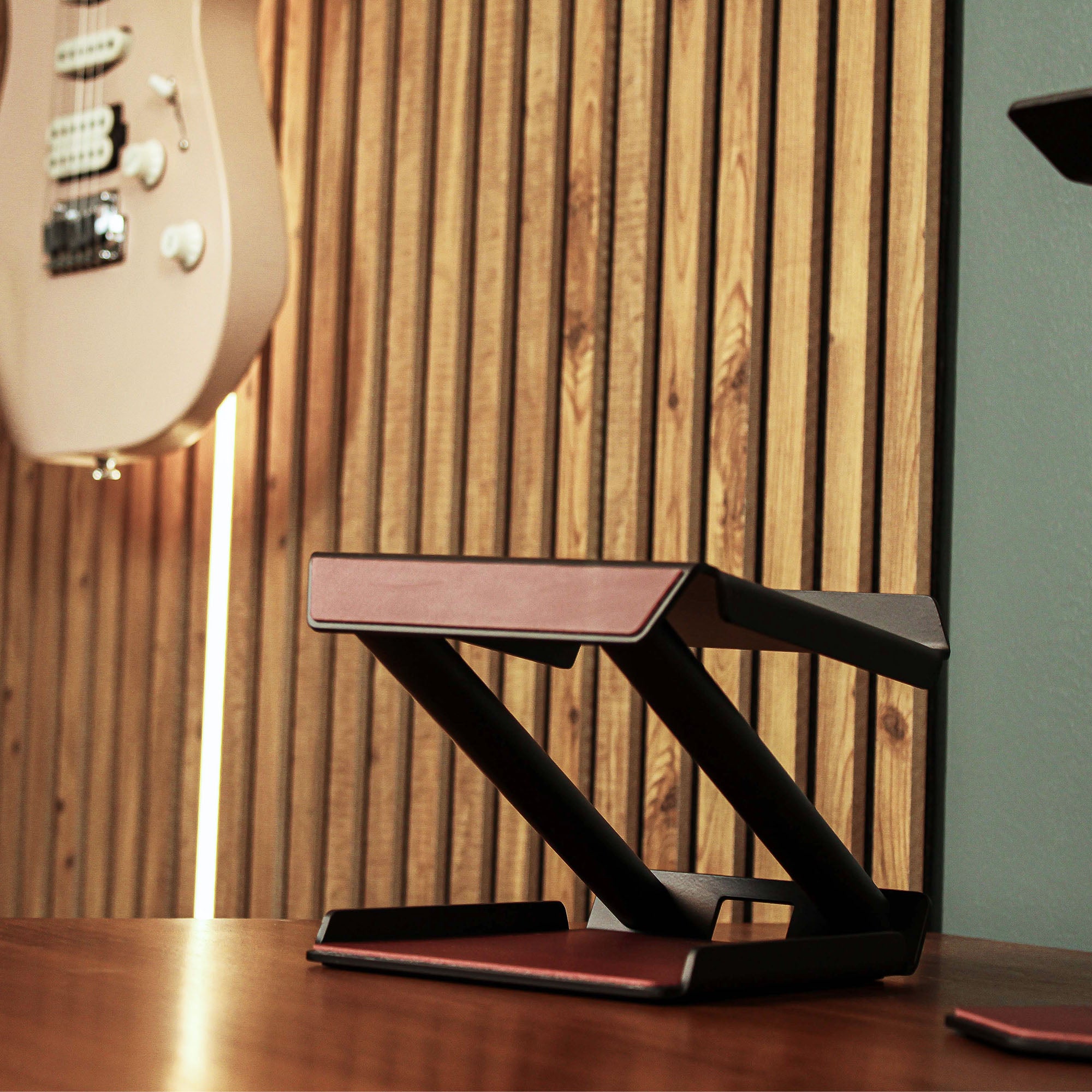 Sturdy Speaker Stand for desk