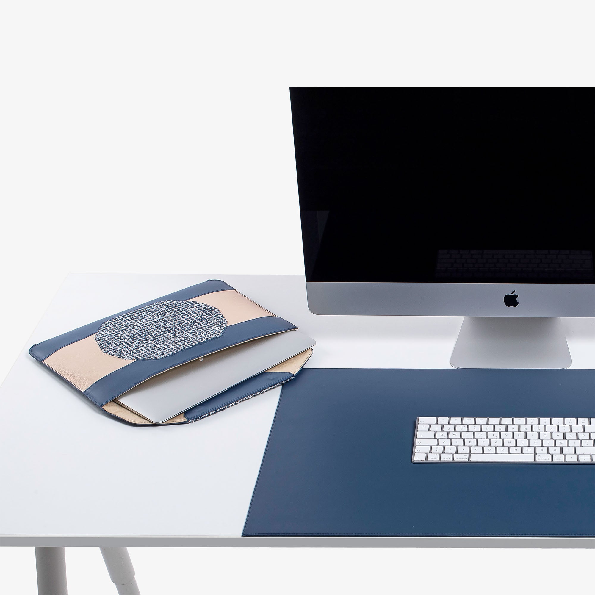 Custom blue leather MacBook sleeve for MacBook pro  