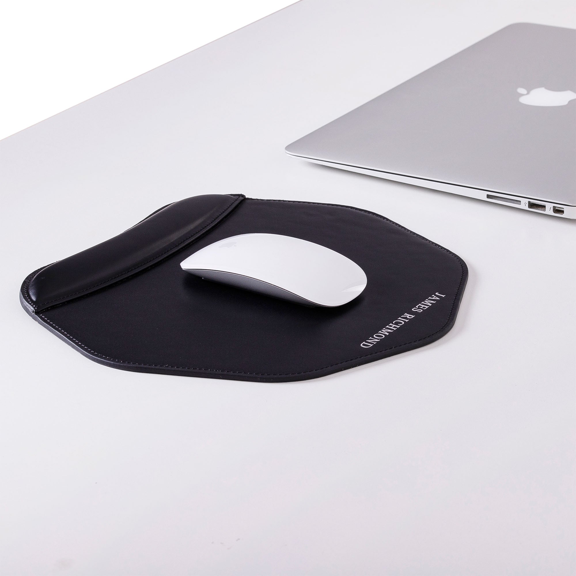 Black Mouse pad with wrist support under magic mouse #color_black